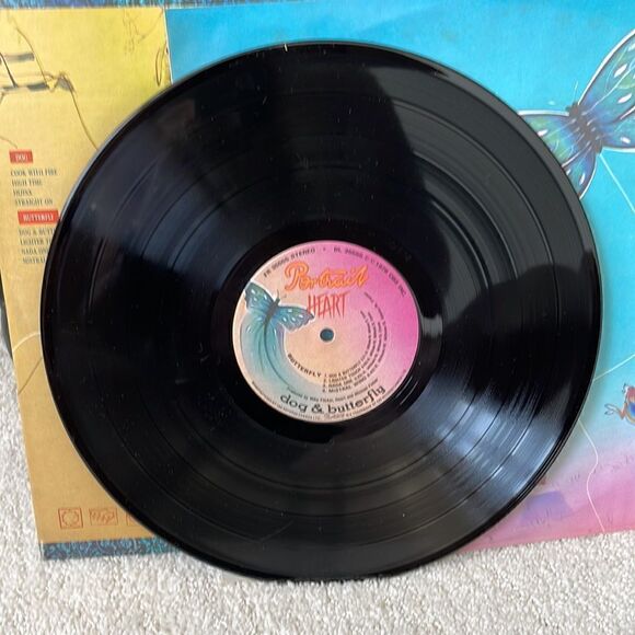 Heart – Dog & Butterfly - Picture 7 of 8